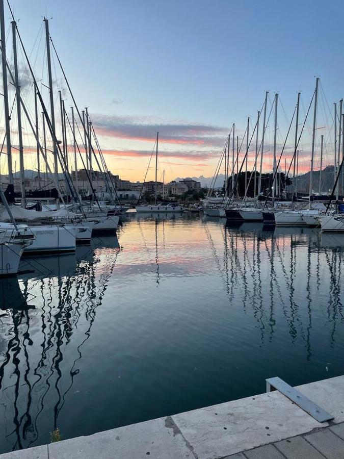 Terrazza Alla Cala Palermo Luaran gambar